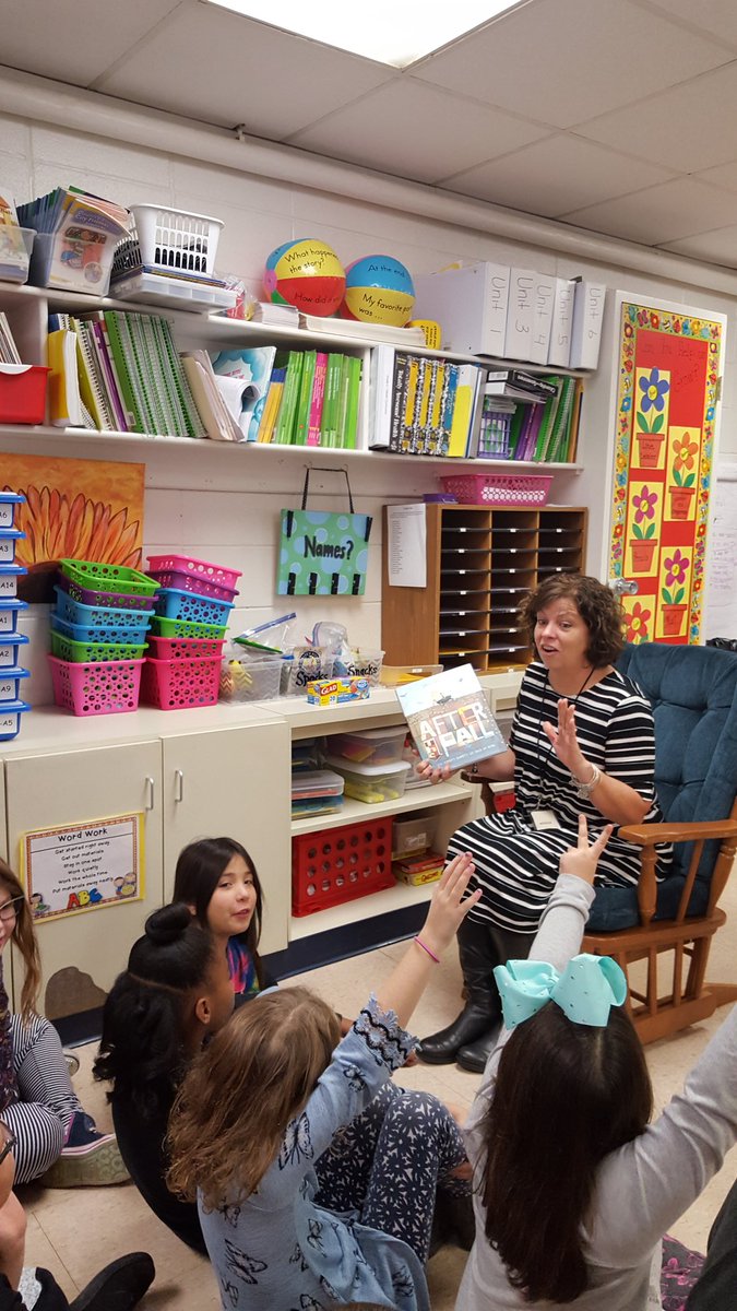 Team2BF's tweet photo. Thank you Mrs Walsh for reading to our class and reminding us to keep working toward our goals and having a growth mindset! #weare44 #bfbluejays @KrisWalsh88 https://t.co/vRuiKbFofe