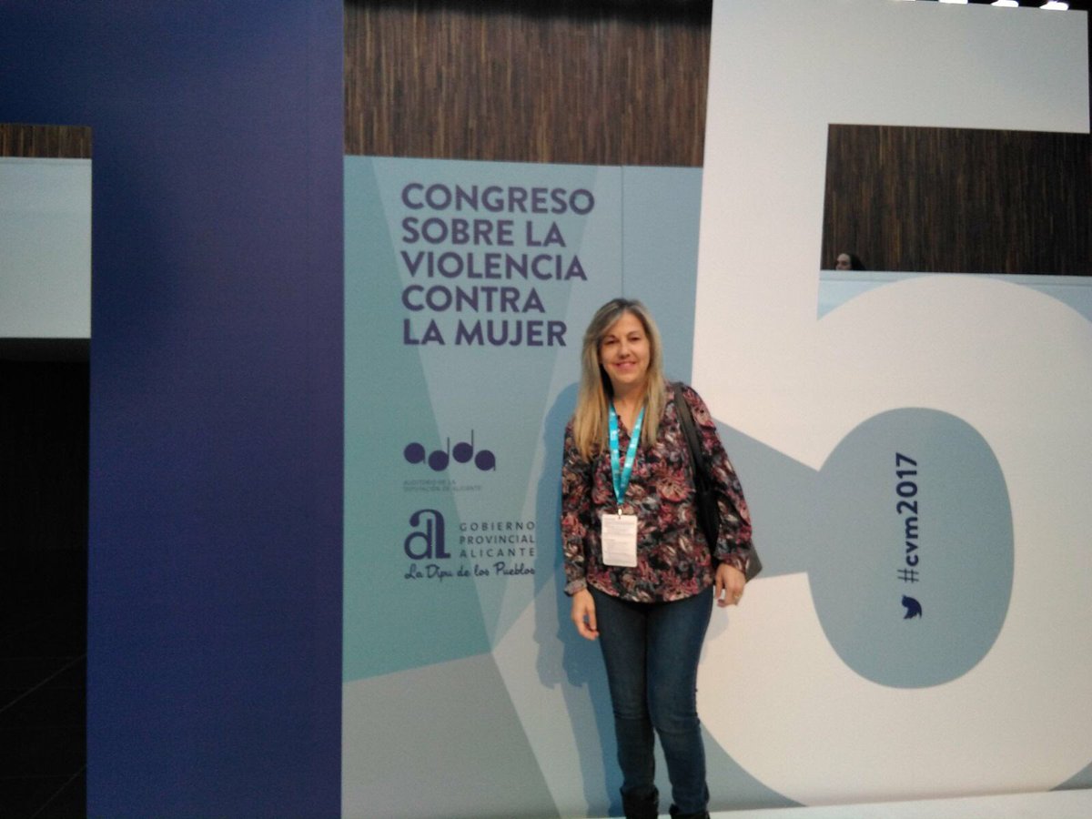 mujerasocidecv's tweet photo. La comisión de las@mujeres  #personasSordociegas #cvm2017 queremos compartir lucha contra la violencia de género 42 mujeres asesinadas ‘17 https://t.co/vnnc6RlRBq