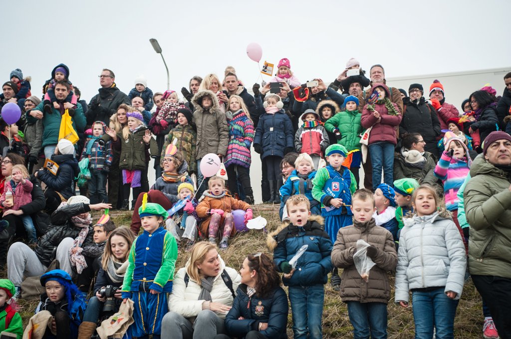 #Sinterklaas in #Monster, kom jij zwaaien? Om 14.00 uur worden Sinterklaas en zijn Pieten verwacht in de haven. Lees meer over het programma: 2samen.nl/nieuws/welkom-…