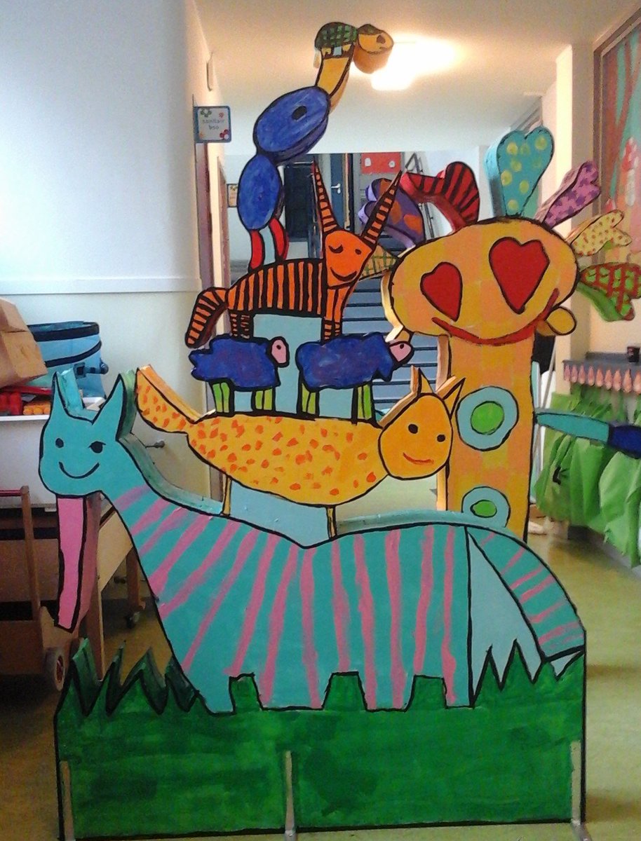 Spot jij onze wagen tijdens de intocht van #Sinterklaas in #denhaag? Maak dan een foto en stuur deze in via Facebook. Maak kans op een Sinterklaas-feestpakket! Lees meer: facebook.com/2Samen