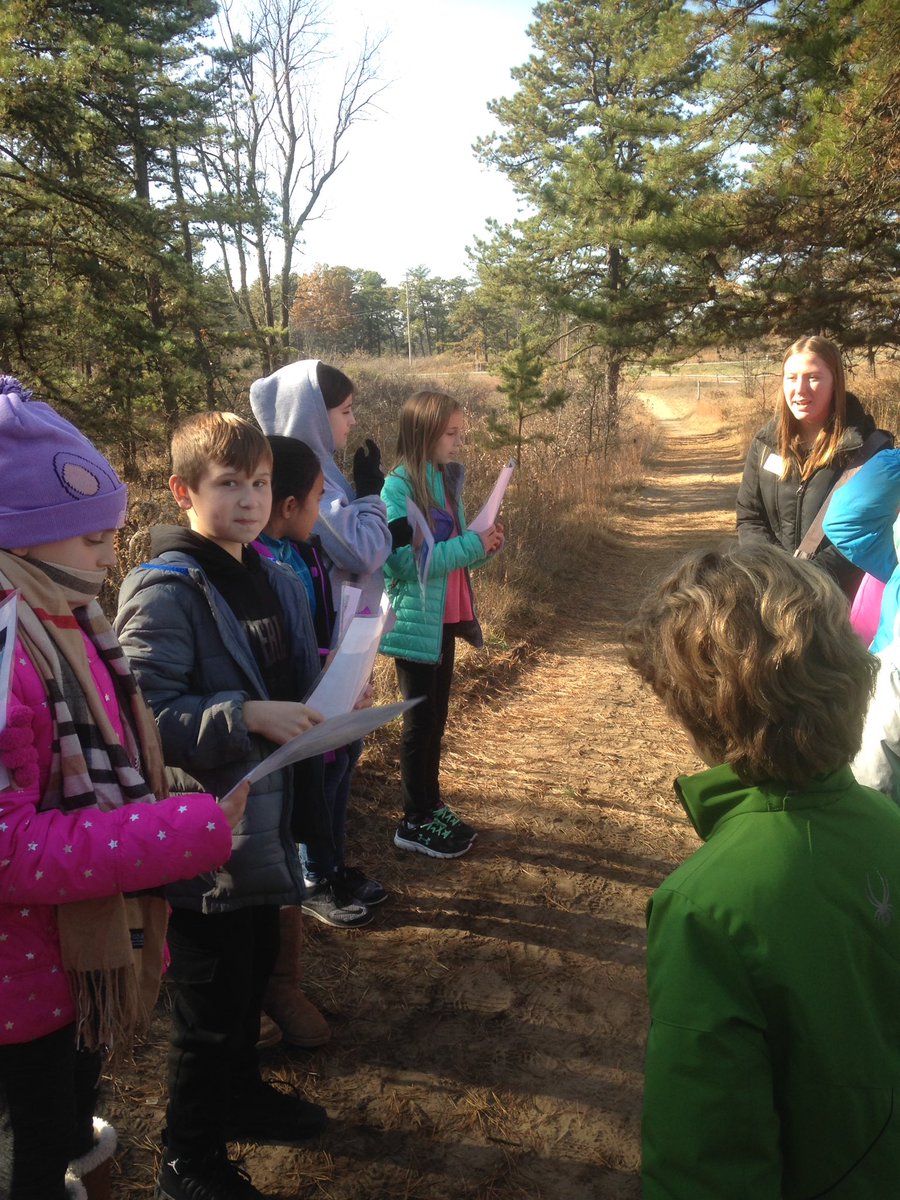 GOGES5JG's tweet photo. @GOGES5JG @GoGES5Kirk @MrKenyonGES @murphy52016 Albany Pine Bush field trip #inquiry #guildLearns #goGes https://t.co/KPz35uYehf