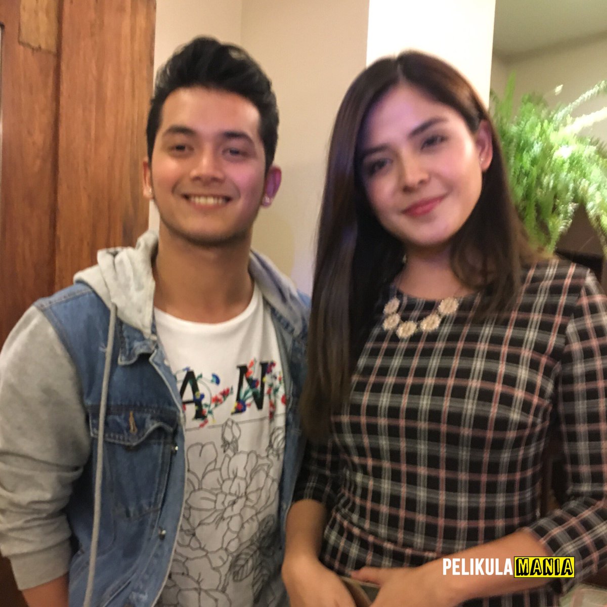 pelikulamania's tweet photo. #TakiSaito #KennethMedrano #MiggyTolentino #ShairaMaeDelaCruz at the #TripUbusanBlogCon. See them in TRIP UBUSAN: THE LOLAS VS ZOMBIES in cinemas November 22! @kennethmedrano0 @thatsmybaemiggy https://t.co/jdIw5g8vIk
