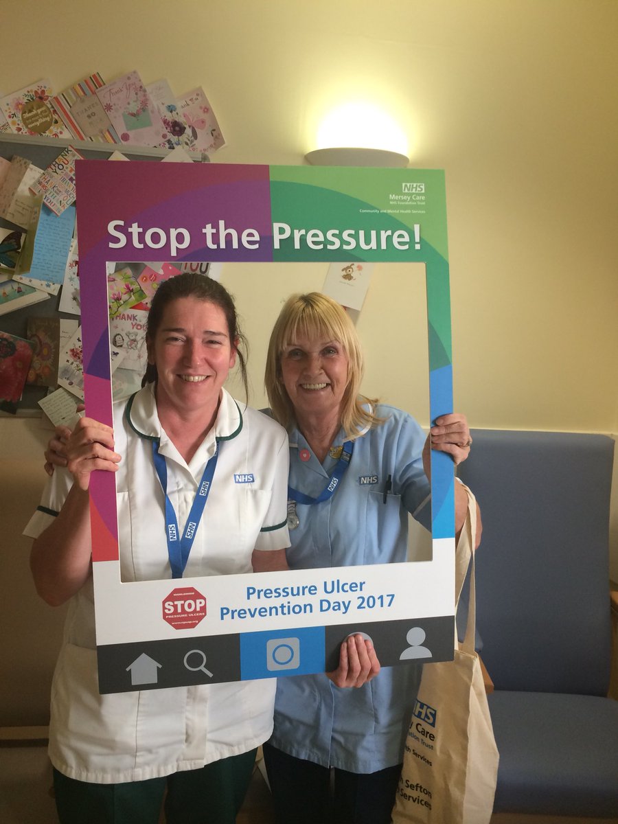 mccarthy82's tweet photo. @Mersey_Care Raising awareness on ward 35 #PressureUlcerPrevention #STOPPU2017 https://t.co/odkYyM3Zt7