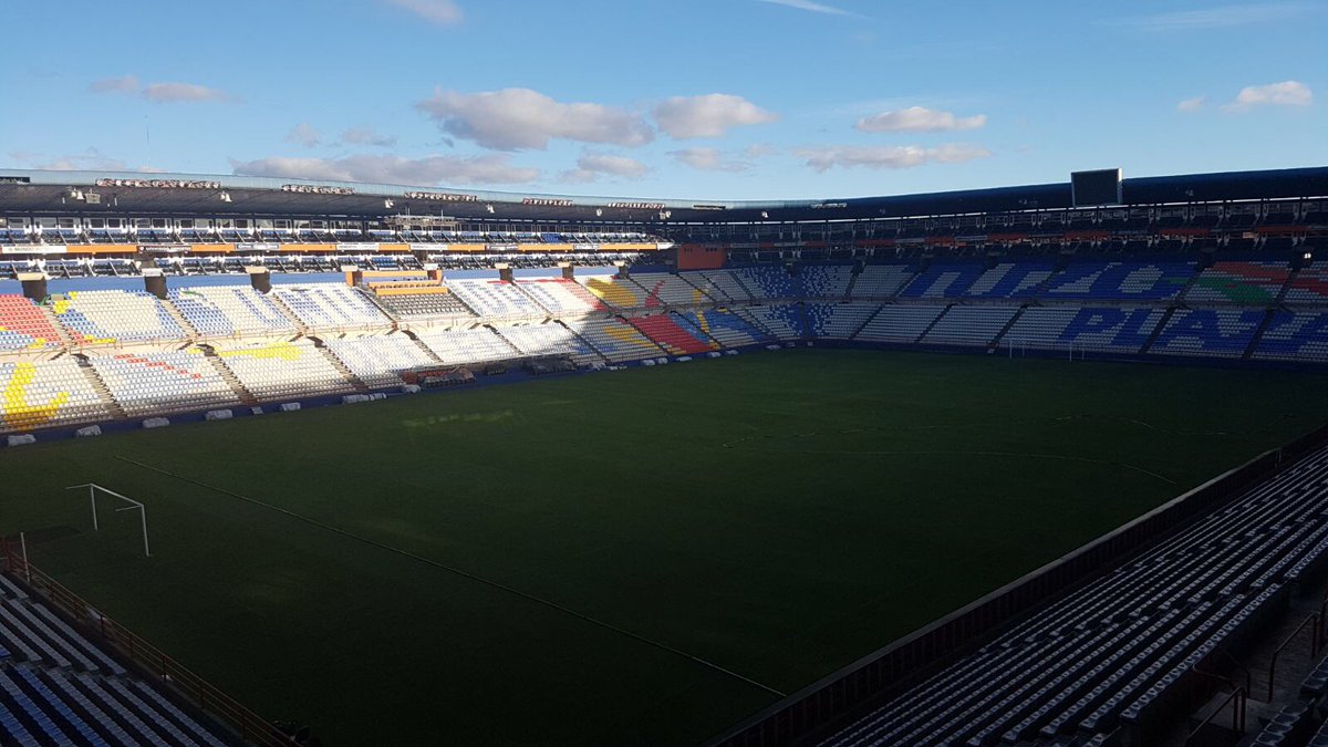 psveindhoven's tweet photo. ¡La PSV TV está en México! En Pachuca, están hallando las raíces del @HirvingLozano70 para un documental sobre el extremo.

🇲🇽🇲🇽🇲🇽 https://t.co/n4U4TUGdG5