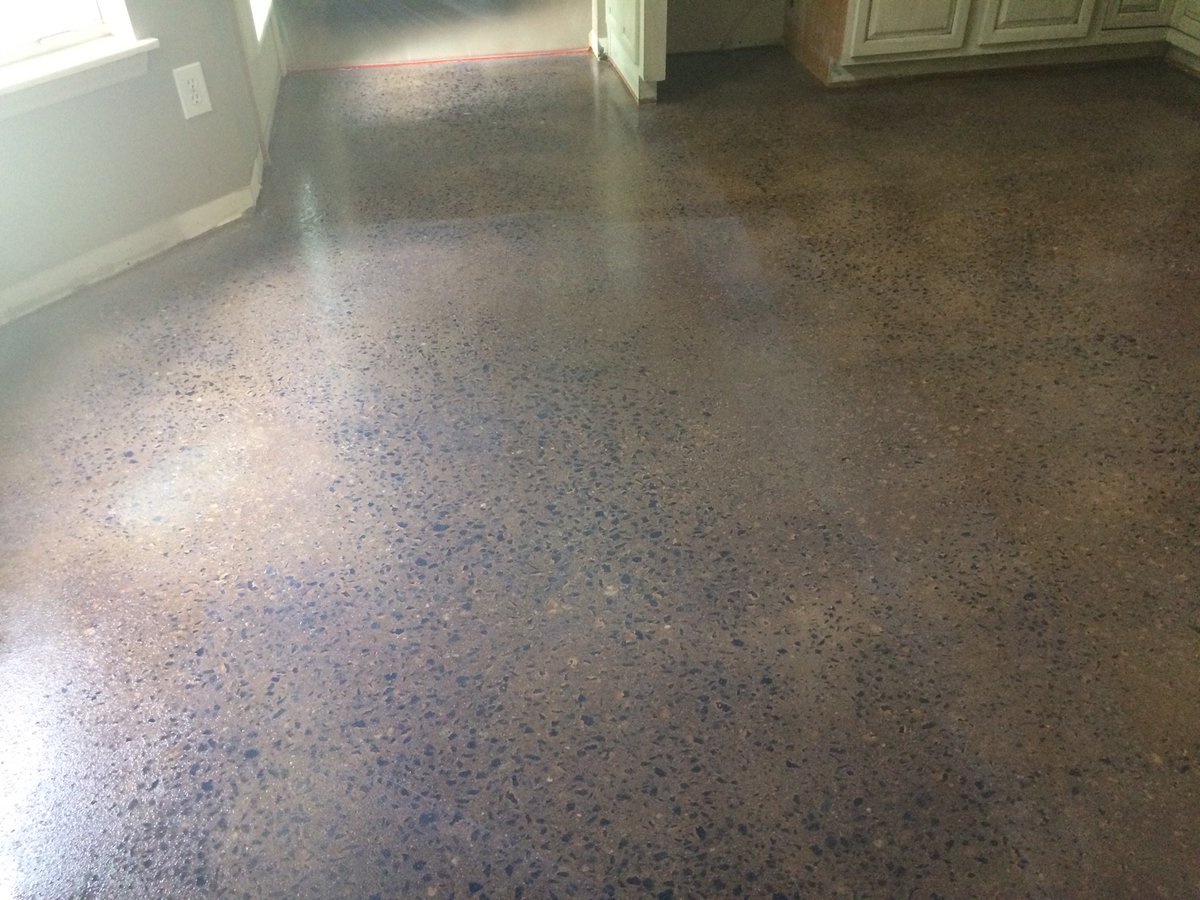 advanced_surfac's tweet photo. Do you have concrete floors that need finishing?  Stained floors give you an updated look and are very durable. https://t.co/QsJ7SDyS5E