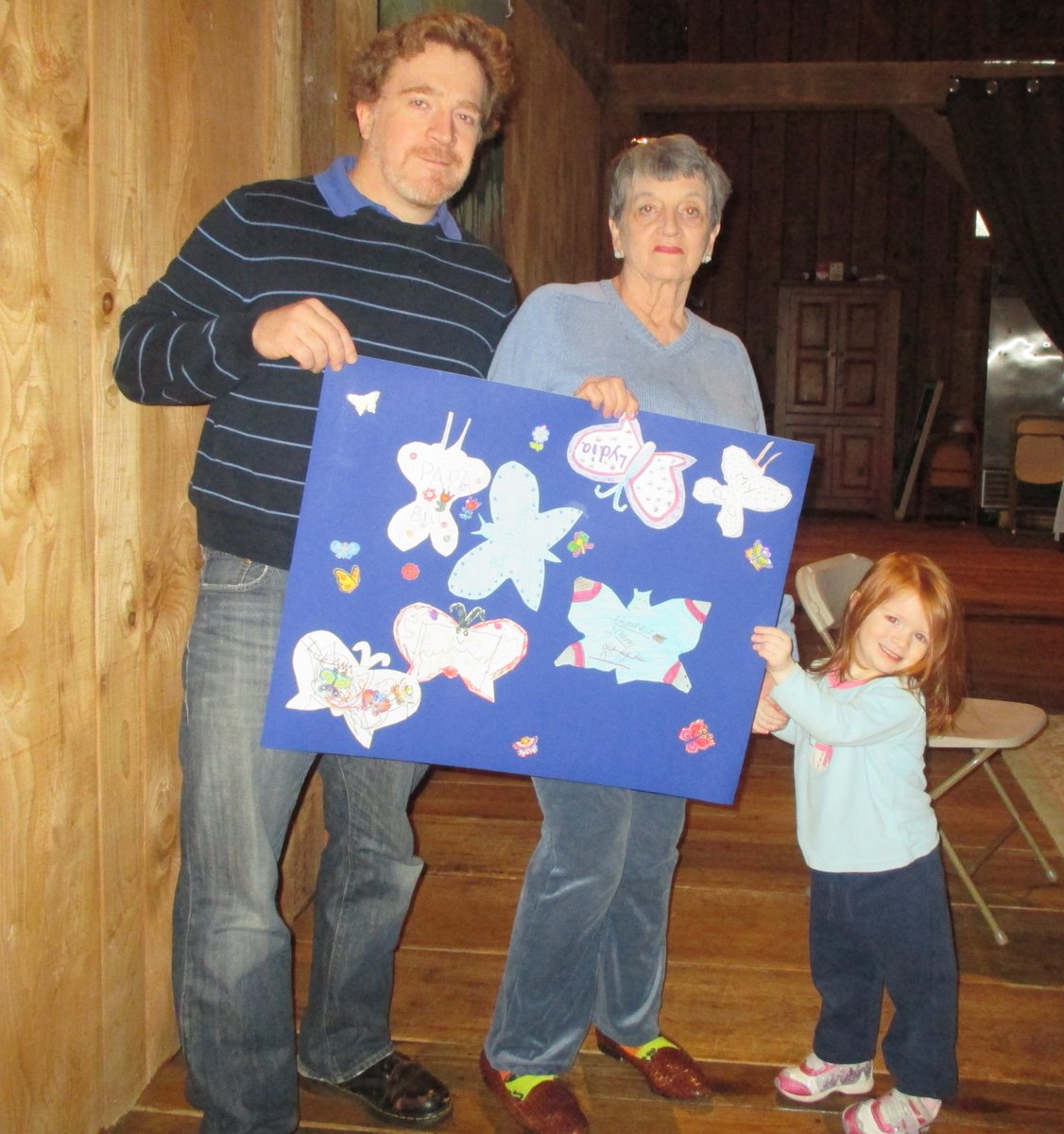 WHMcIntyre's tweet image. Today is Childhood Grief Awareness Day.  Please keep in your thoughts and prayers children who are grieving a parent, sibling or loved one.  Also, please remember that many adults were once children who suffered these losses, and that sometimes life can be a very lonely place.