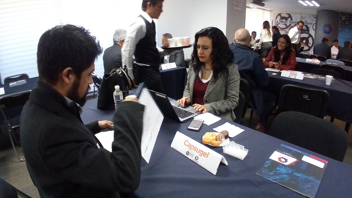 canacintrap's tweet photo. En el Encuentro #ClienteProveedor 2017 saludamos a nuestros amigos de @capsugel quienes nos acompañan como empresa compradora. 💼👔📑✅ https://t.co/ShH904gz4a