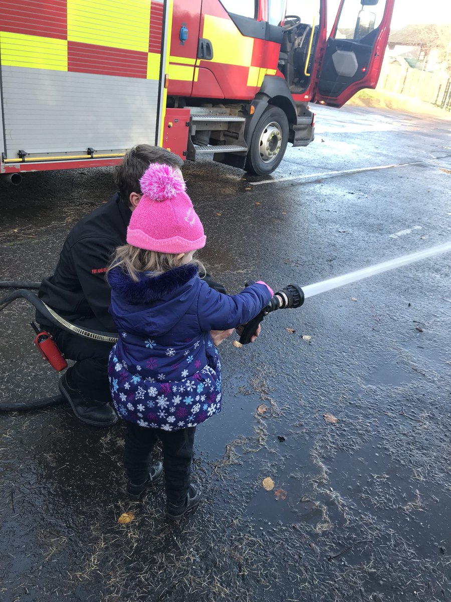 netherweans's tweet photo. We know there are 3 different size hoses in the engine! We also Had a chance to spray the hose, it was so much fun too! We didn’t want to stop! #firefightervisit 🔥 https://t.co/qHaR3KGu66