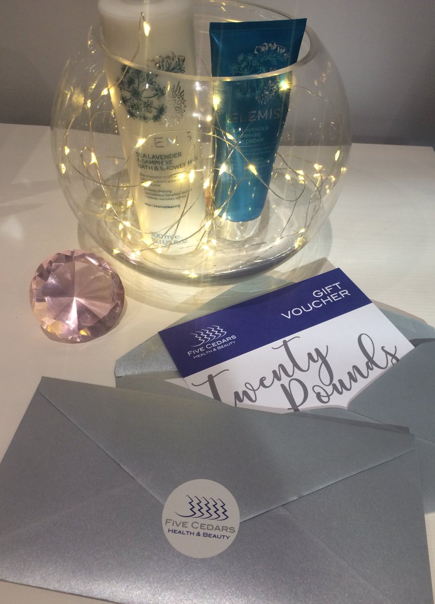 _FiveCedars_'s tweet photo. Treat someone you love to a Five Cedars gift voucher this Christmas &amp; give them the gift of relaxation #elemis #giftideas #devon #tiverton #luxury #christmas https://t.co/AQUe47BGx0