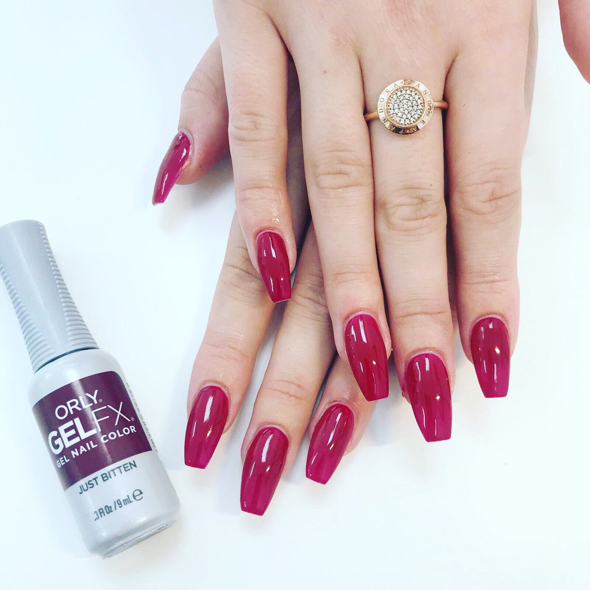WeLoveNailGeeks's tweet photo. 🍎 #justbitten #orlyfx #orlynails https://t.co/TdidI6lmbh