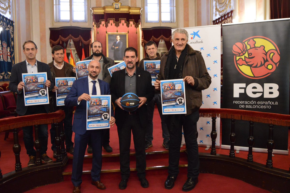 El <a href="/infoCaixa/">CaixaBank</a> #3x3PlazaCaixaBank de Alcalá de Henares ya ha sido presentado ⬇️

¿Aún no has inscrito a tu equipo?

📆 26 de noviembre
👉 3x3.feb.es/inscripcion/ 

#SomosEquipo