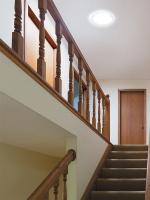 sunlightconcept's tweet image. A narrow stairwell in Columbus changes into an airy, bright area with #SOlatube #daylightingsystems.