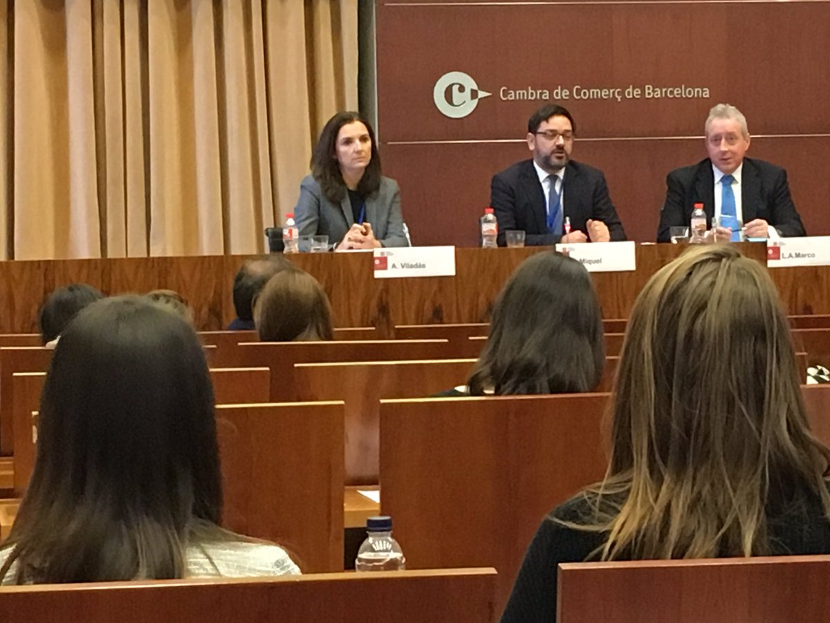 mercedespiera's tweet photo. "La marca ha de controlar dónde está su marca en Internet, los usos que se le está dando en diferentes canales, ver si hay infracciones de marca, vulneración derecho autor,  de imagen..., identificar autor de infracción, pruebas, actuar " Anna Viladas #JDPI @empresaciencia https://t.co/Rf1alKj5s7