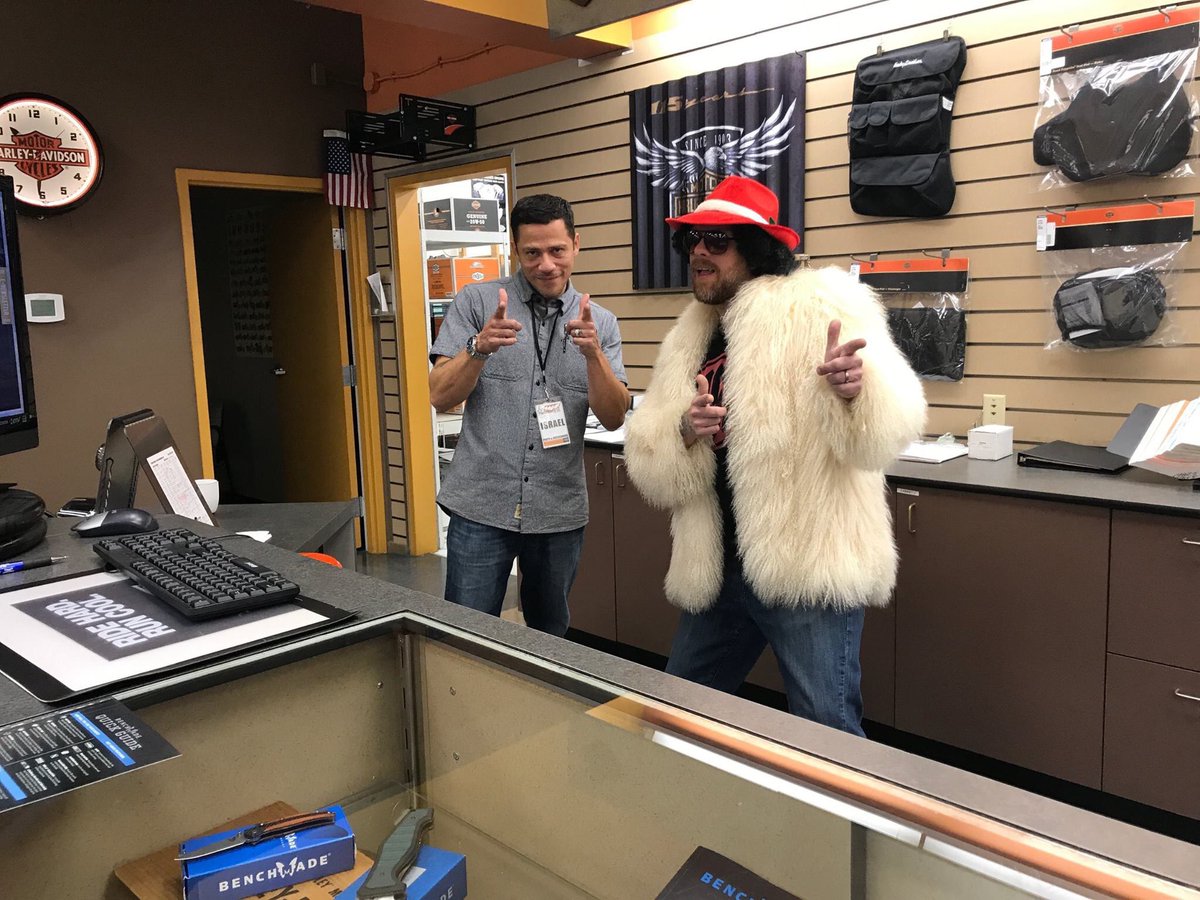 jeremy_burk's tweet photo. The #partscounter at @HoosierHD1 gets rad - #thatisall #harleydavidson #ridemore #rideoften https://t.co/Ggs8UGyzyN