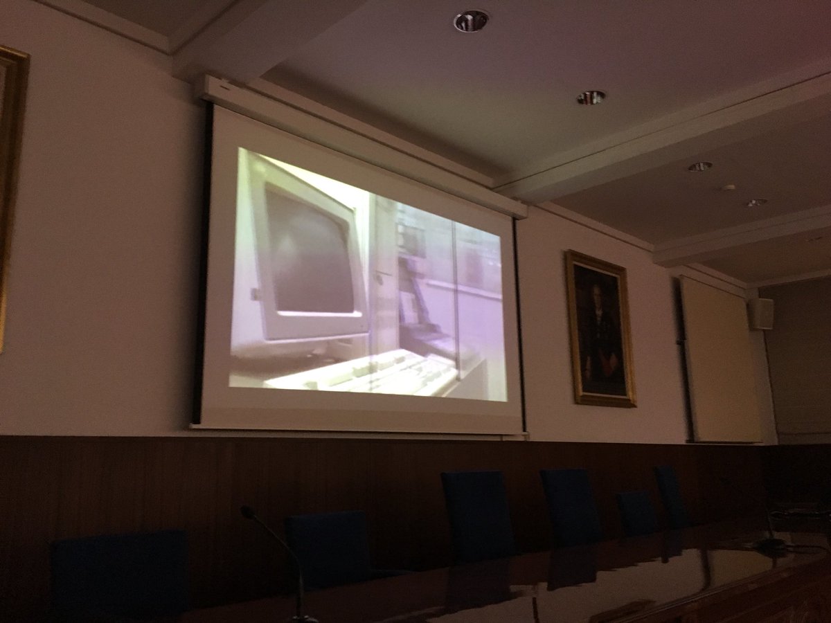 Ciencias_Unizar's tweet photo. Disfrutando de los documentales científicos en la semana de San Alberto #SAM17 https://t.co/UOQHlGRF9c