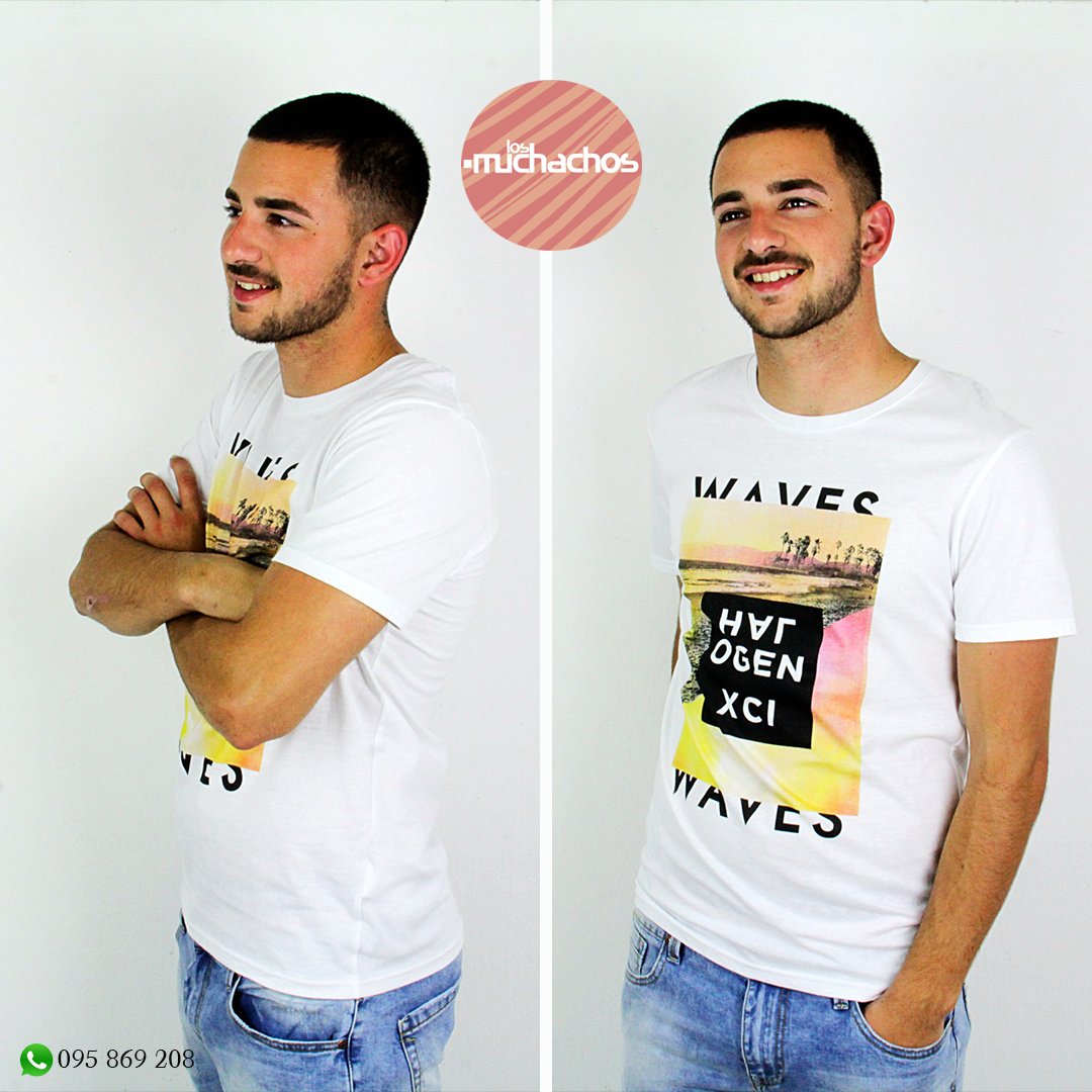LosMuchachosUY's tweet photo. ⭐ La prenda estrella de esta temporada 👏⭐ ¡ya está disponible en Los Muchachos! 🏃‍♂️
¡Vení por la tuya o si preferís comprala en nuestra tienda en línea! ➡️https://t.co/cK8OKhosrI 
T-shirt  >WAVES HALOGEN<

#GetTheLook #LMDaPie https://t.co/LR66CDEaVz