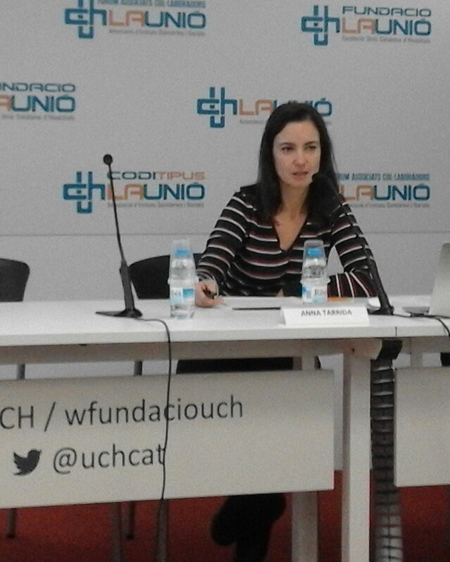 uchcat's tweet photo. Anna Tarrida, de l'@Hospitaligd, explica el Treball Social en una Unitat Geriàtrica d'Aguts. @uchcat #BenchInnovacio https://t.co/IC6hhWn6I5