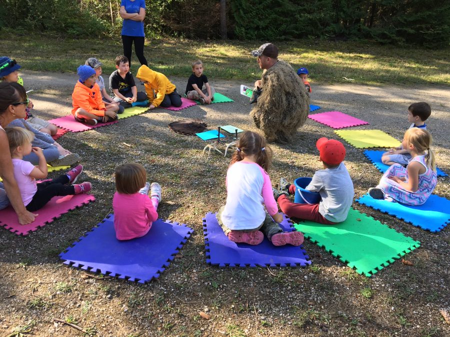 OntarioParks's tweet photo. Children need time outdoors, and the mission of forest school is to bring children closer to nature. https://t.co/6ao20K0tsX #HPHP https://t.co/un7uh8nSji