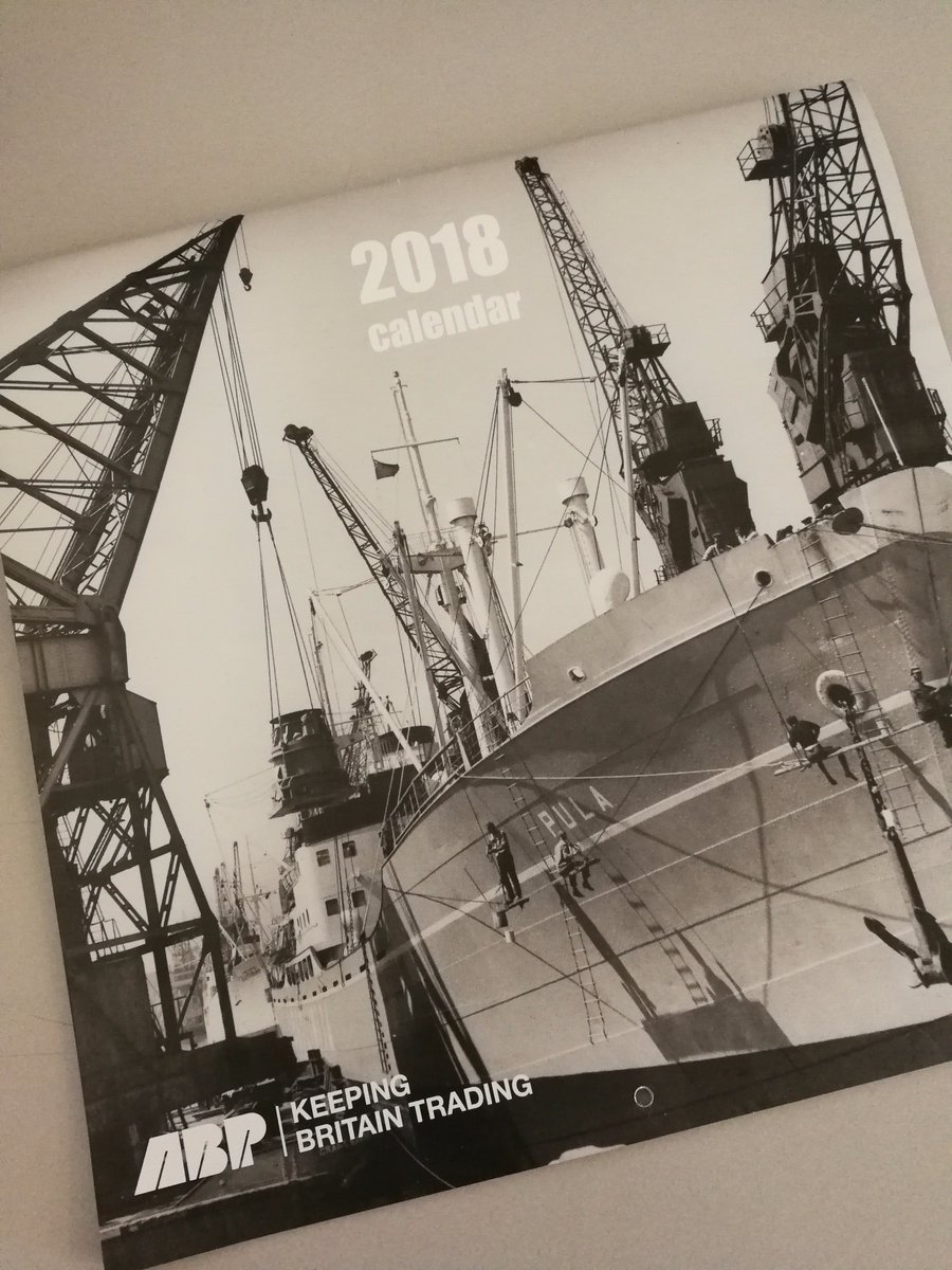 HistoryTroupe's tweet photo. SELLING π·βοΈπποΈ
The @ABPHumber #PumpHouse #Gallery we will be selling our #InPortStories #Calendars Β£7 | Bags of #Dockers #Coffe Β£5 | Rob Bell's Book #SharpStreet Β£5
Don't miss out!
(Image of the coffee supplied by @ThievingHarrys)
@HistoryHull #Hull #Docks #History https://t.co/OPcdYJTBpx