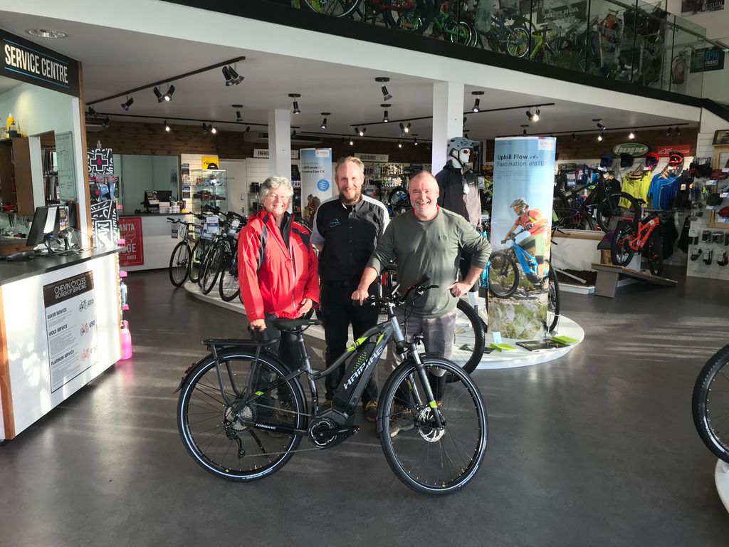 ChevinCyclesLTD's tweet photo. It was nice to meet Katrina and help her find her perfect e-Bike for her next touring adventure. When will your e-Bike journey start? https://t.co/FNj6eBmjWb #Haibike #ebikeexperts https://t.co/YuADVpIBef