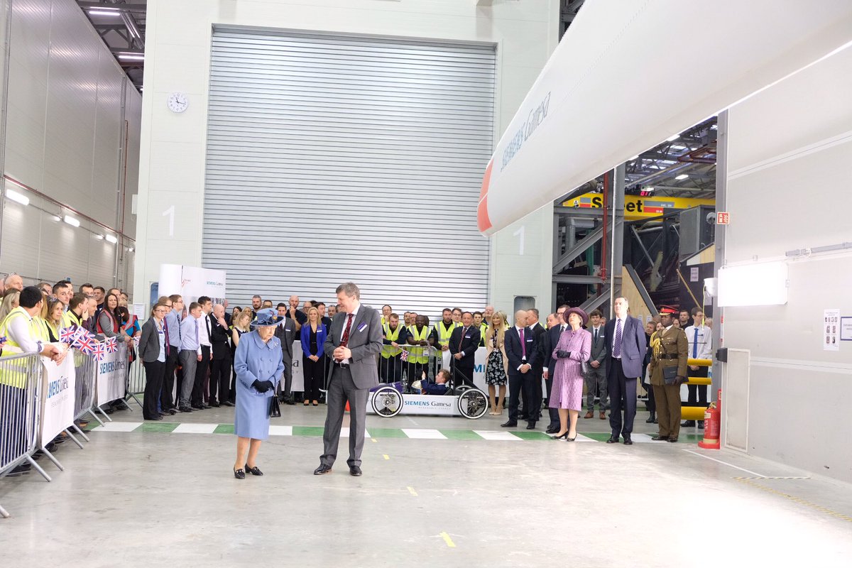 RoyalFamily's tweet photo. The Queen is introduced to factory apprentices and representatives from the 'Pathway Plus' scheme for employees with special educational needs. #RoyalVisitHull https://t.co/BZfvgu4DPf