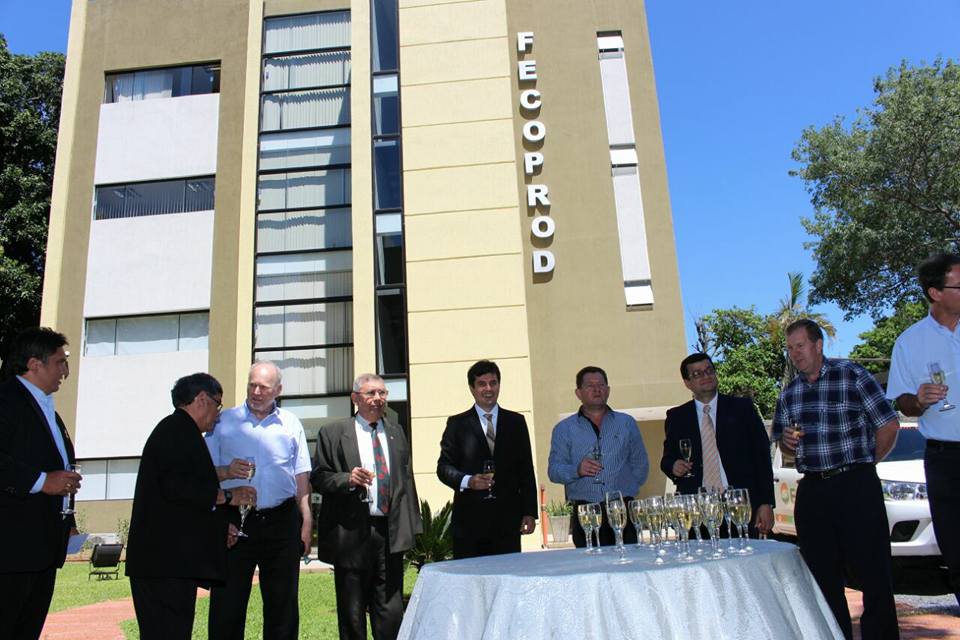 INAUGURACIÓN DEL MODERNO LABORATORIO DE CALIDAD DE FECOPROD Ltda.
