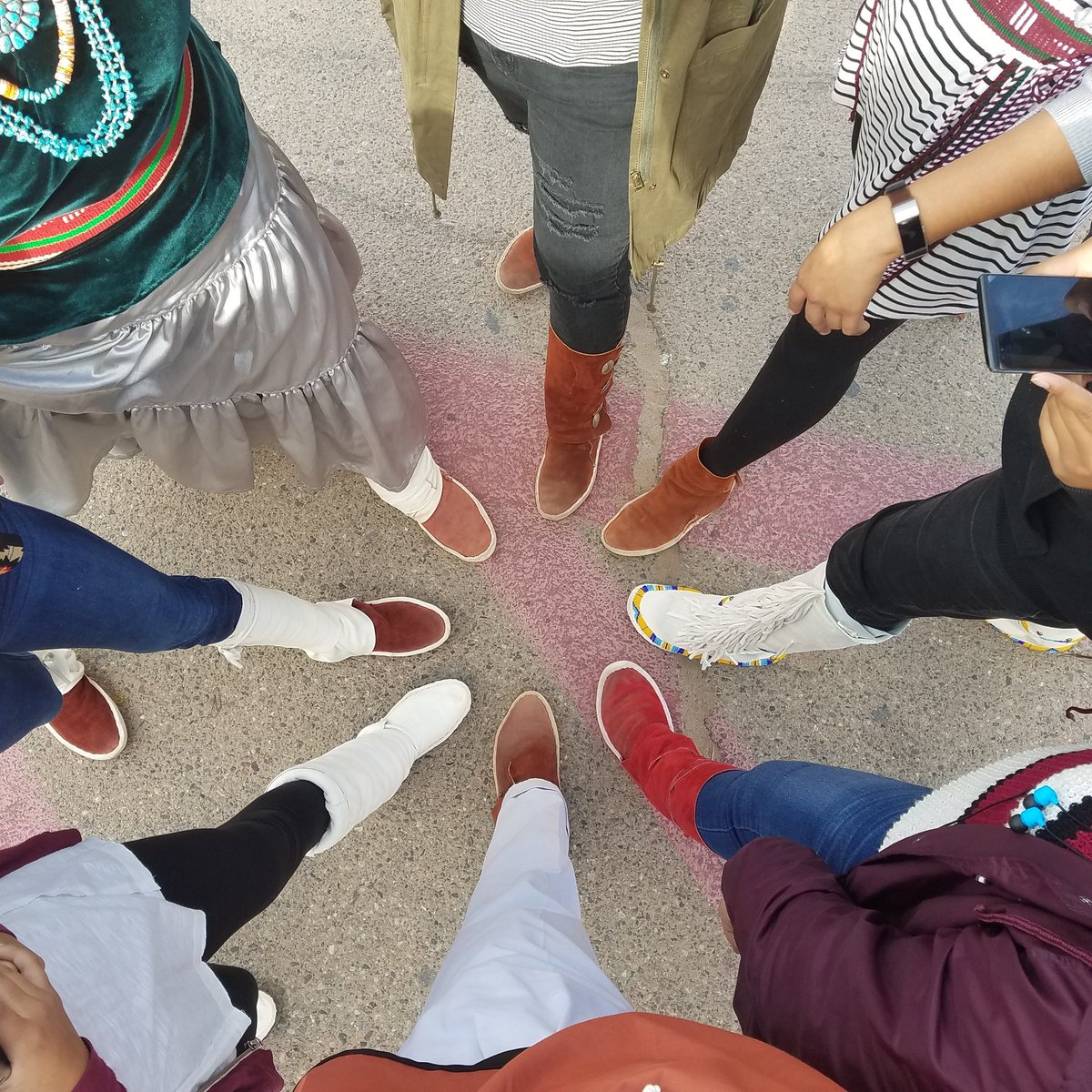 pueblosole's tweet photo. @CibolaCougars Rock Your Mocs! &amp; join the Native American Club! #RYM2017 #RockYourMocs #rockyourmocs2017 #itsagooddaytobeindigenous https://t.co/zGegQwbokC