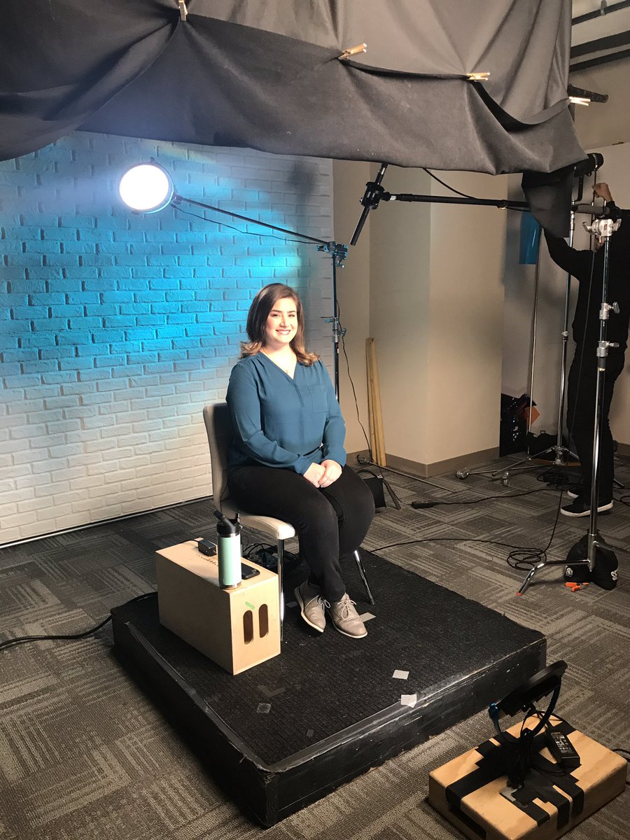 DanikaOwsley's tweet photo. .@BrokeMillennial ready to talk #StudentLoanDebt anxiety and refinancing with @SoFi #RefiandRelax ๐ธ https://t.co/bPwKHfNICU