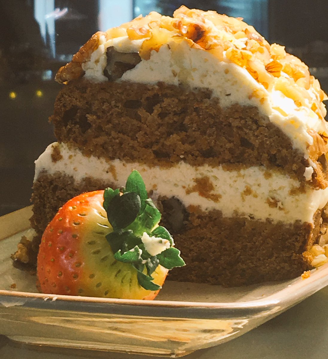 Cup of coffee and homemade cake only 5 euros all day #CoffeeLover #breaktime #carrotincake