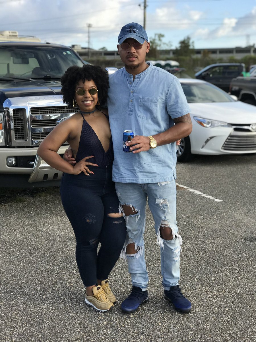 Daze_of_Flyness's tweet photo. Happy birthday Ju!😍🍾 #LookAtBae #RemyOnMe https://t.co/F0cHkvmUcf