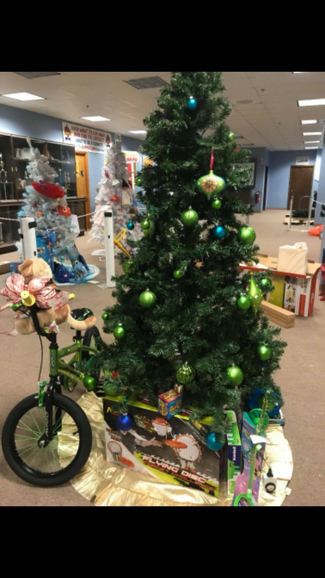 Come on down to the Shriners Auditorium 99 Fordham rd in #Wilmington     The Feztival of Trees. Nov 17, 5-8. Nov 18, 10-5  Nov 19, 10-4 #familyfun #food #santa #prizes #christmastrees