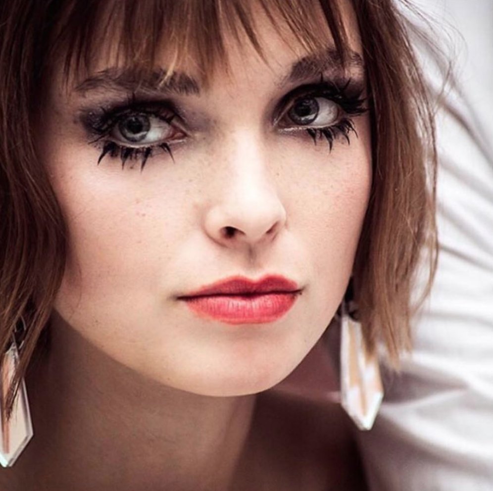 ForwardPR's tweet photo. We adore this doll-eyed look created by the @AOFMakeup Pro Team for @PaulCostelloeUK's SS18 show over London Fashion Week | #aofmpro #makeup https://t.co/Ze82K9HrhK