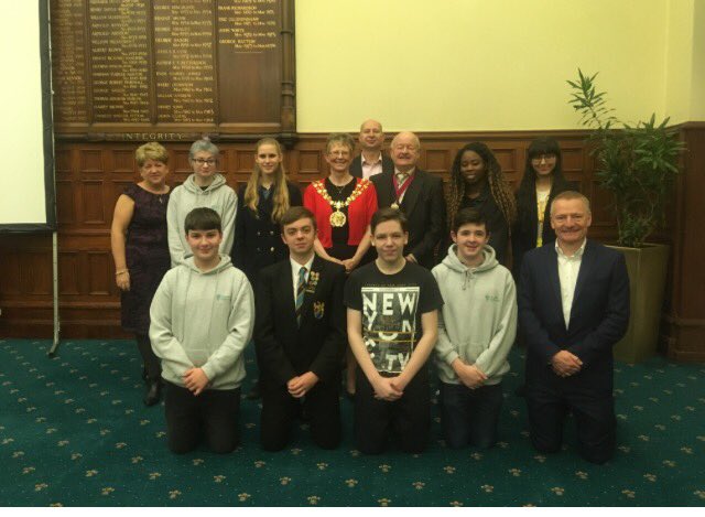 katrinap2106's tweet photo. Tameside youth council would like to say a big thanks to the Mayor and her consort for inviting  the youth council to meet with them https://t.co/XSn9C1vvQK
