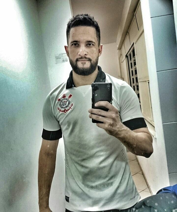 MrWyllian's tweet photo. @bandjogoaberto vaiiiii corinthians!!!!!!!  7x sem fax https://t.co/ByxxzdkF4F