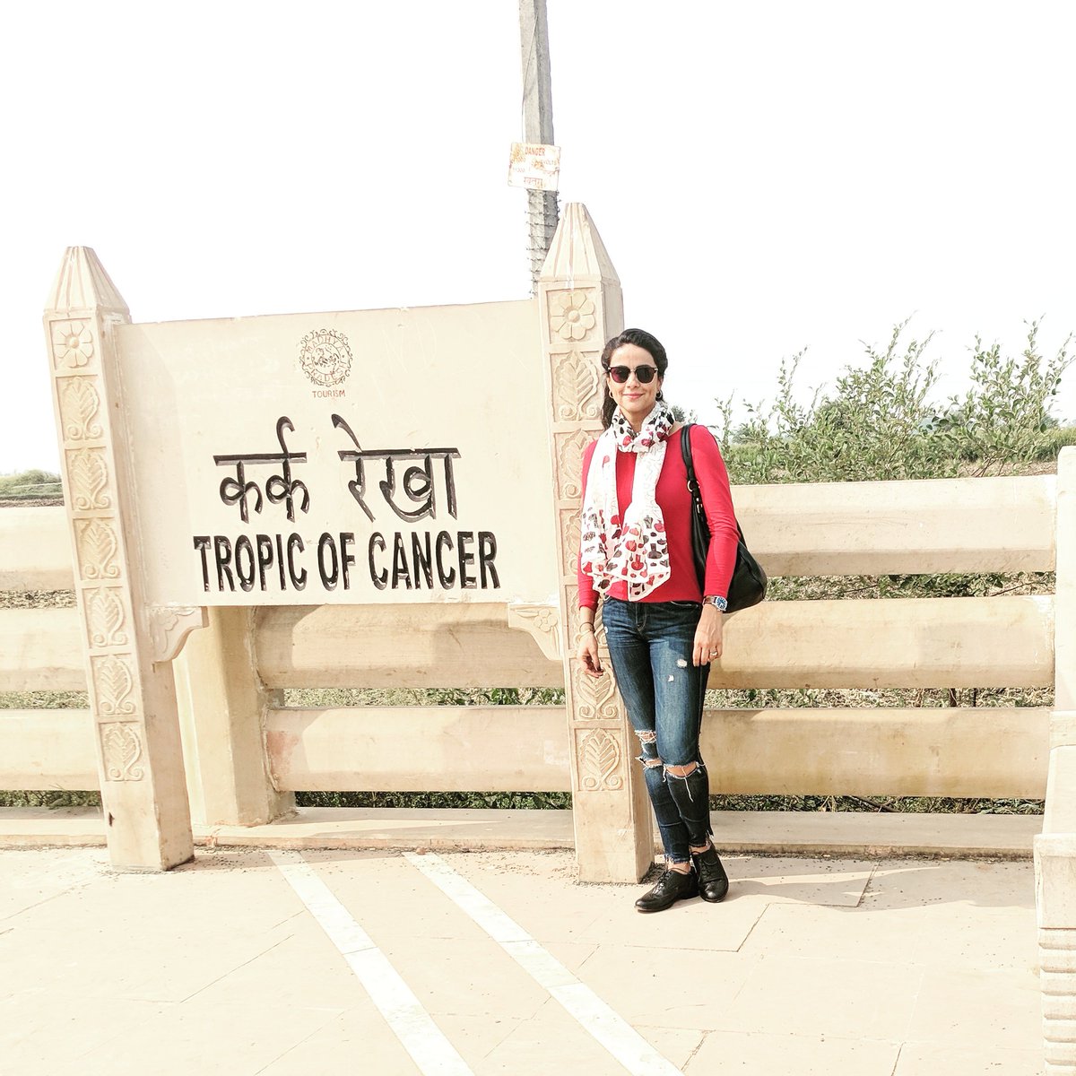 GulPanag's tweet image. Mandatory Tropic of Cancer photo.
कर्क रेखा ।