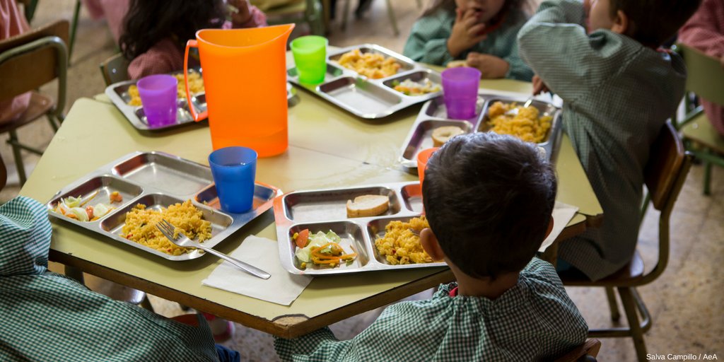 ayudaenaccion's tweet photo. La #RestaurantWeek17 recauda cerca de 40.000€ para luchar contra la #pobrezainfantil en España. ¡Gracias, @eltenedor! 😊
https://t.co/TR83mbayK1 https://t.co/JnsnXWjsqr
