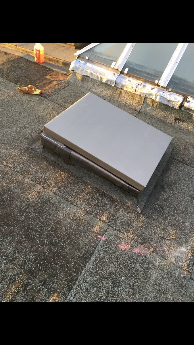PRservices17's tweet photo. Lots of leaks coming through this old hatch! We sweated new felt upstands. New lead flashing round the curb. And to finish it off, a new zinc hatch lid. #happycustomer  #roofing #edinburgh https://t.co/4VJfzmMwBK