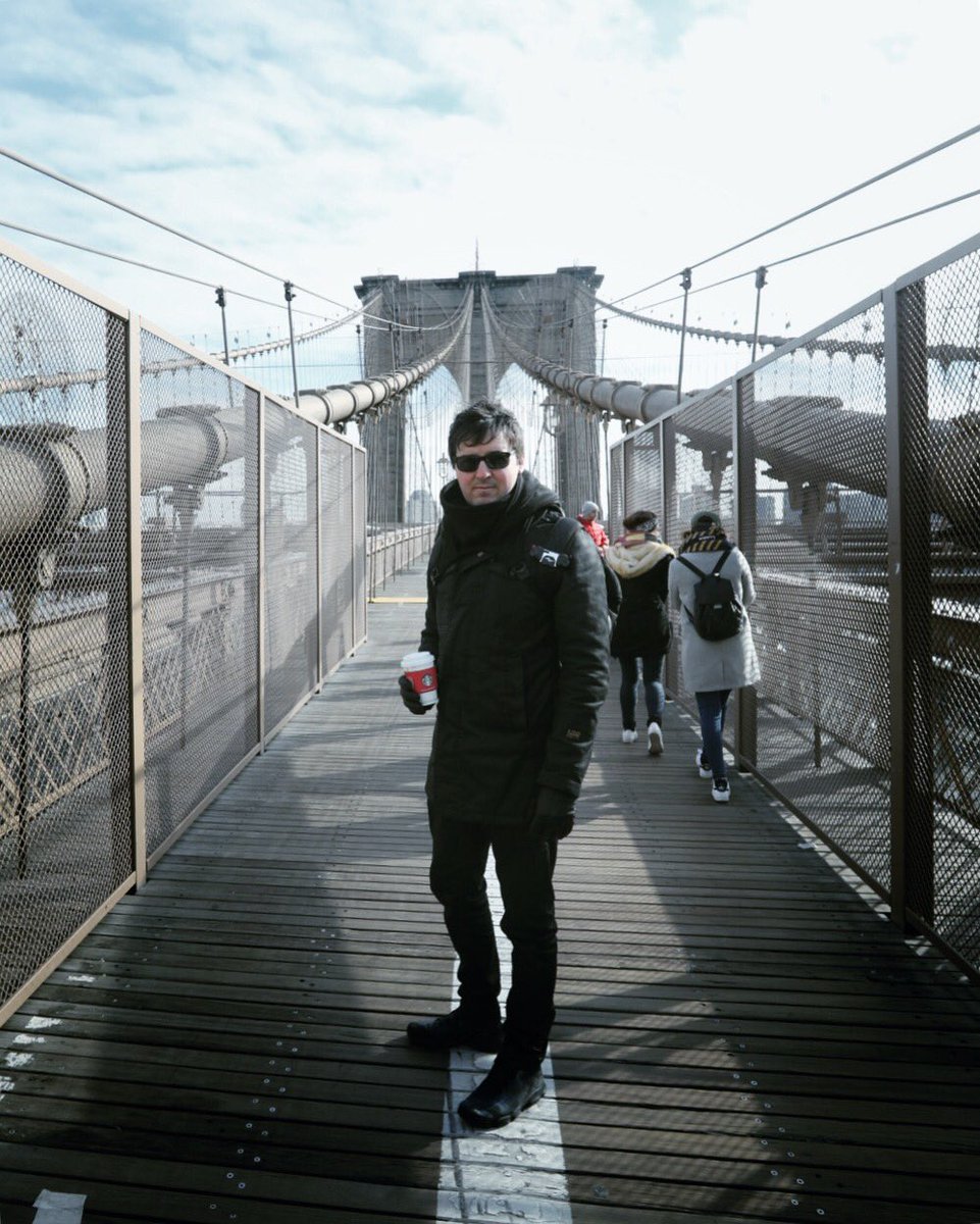 JaredRobinsonSK's tweet photo. #BrooklynBridge #MorningCoffee https://t.co/rd3892hNJ3
