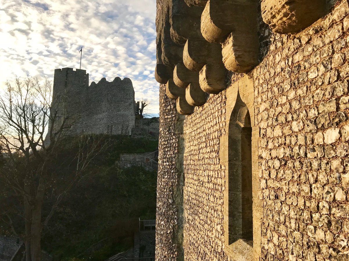 flintmancompany's tweet photo. Great view up on the scaffold today @LewesCastle #noseige #flintwork #machicolations https://t.co/X1htr5J31x