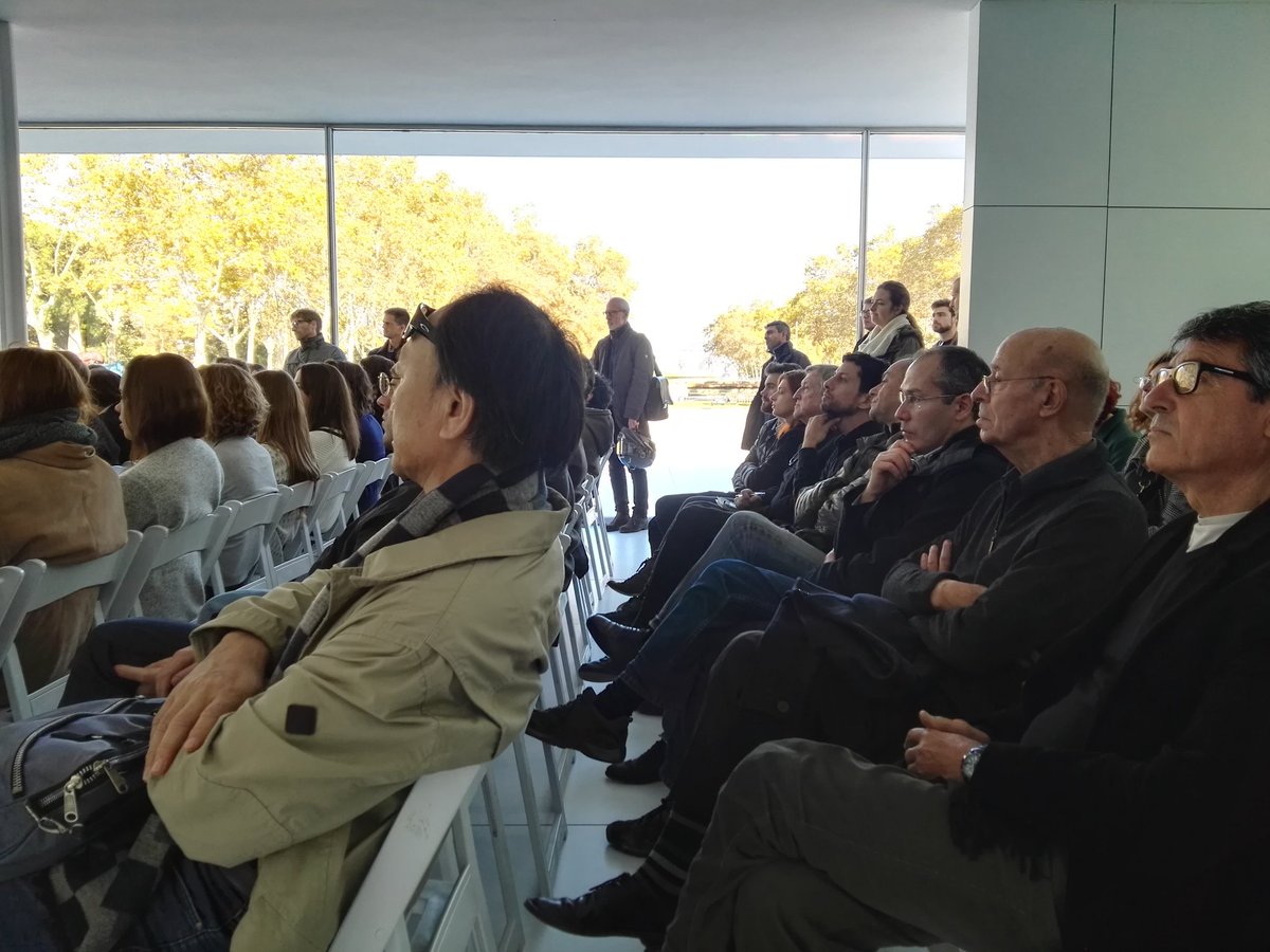 FundacioMies's tweet image. #rightnow full house at #miespavilion. Round table discussion of #missingmateriality with @AnnaEugeniBach, María Langarita @estudioLNA and Carlos Quintáns.