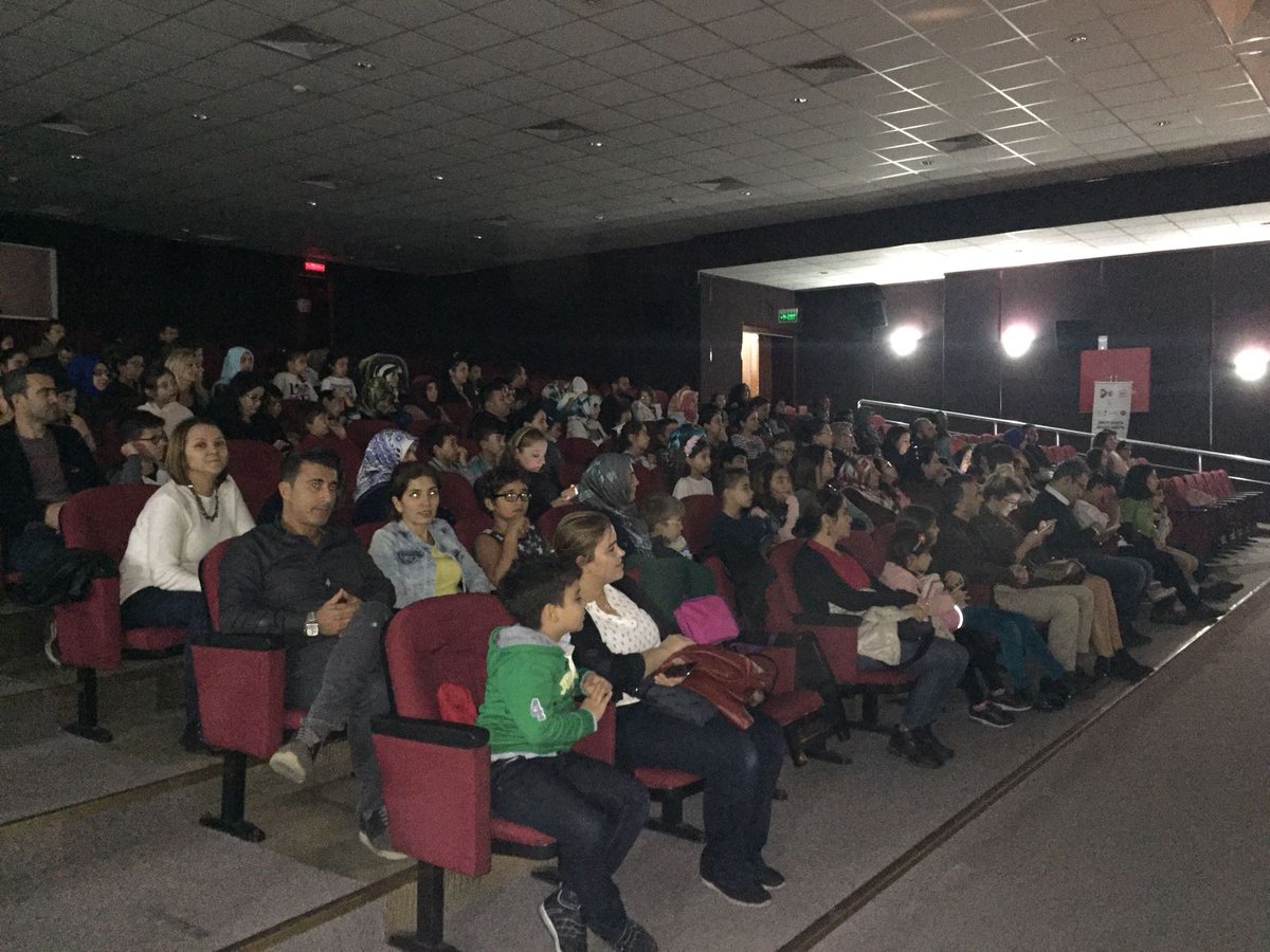 KucukcekmeceRAM's tweet photo. @istkaorgtr desteğiyle Özel Yetenekli Öğrencilere yönelik kişisel gelişim semineri ve Yaratıcı Zihinler Bilim Tiyatroları gerçekleştirildi. #FarkEtGeliştirGeleceğiDeğiştir 
#Çocuklarlaİstanbul https://t.co/Ux6SuHSm2w