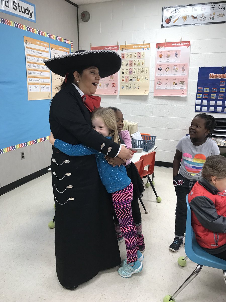 Mrs. Centeno is wearing the national 🇲🇽 dress charro made by her mom:) Hope to see you all tonight! #EESLearnAndLead