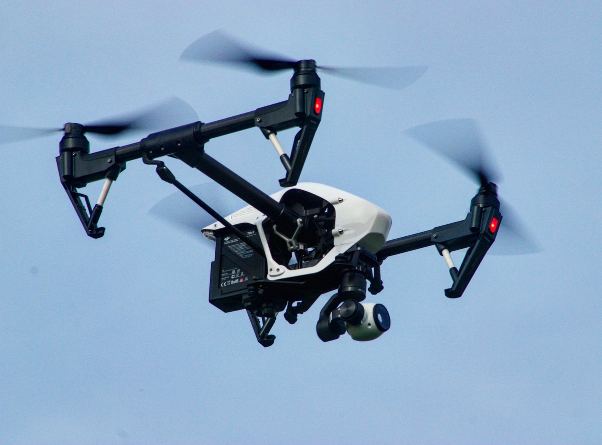 DarterDrones's tweet photo. Our Inspire 1 is ready and waiting to fly. Get in touch for a quote and free consultation.

#dji #dronestagram #video #film #photo #aerialphotography #drones #naturedrone #darterdrones #swindon #newbury #wiltshire  #Berkshire https://t.co/dPKepoKTjI