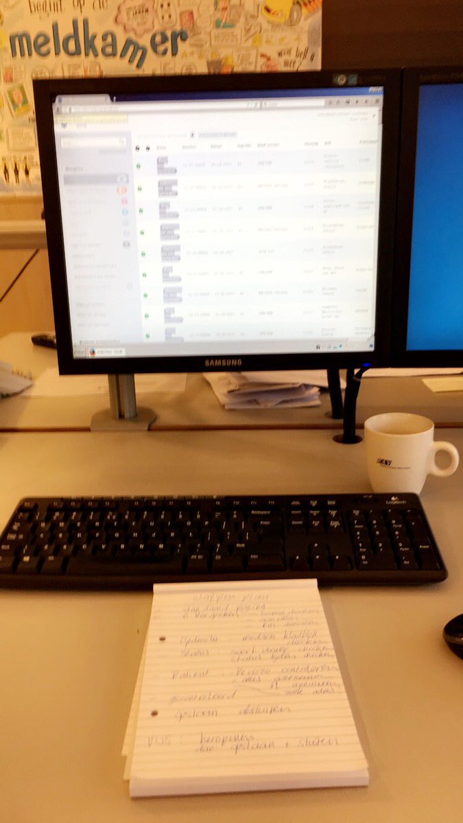 JeannekeSchuck's tweet photo. Na 3 weken thuis zitten kan ik weer voorzichtig aan de gang!
#vervangendwerk
#computerwerk
#dmvda
🚑💨 https://t.co/UGSx02WzjF