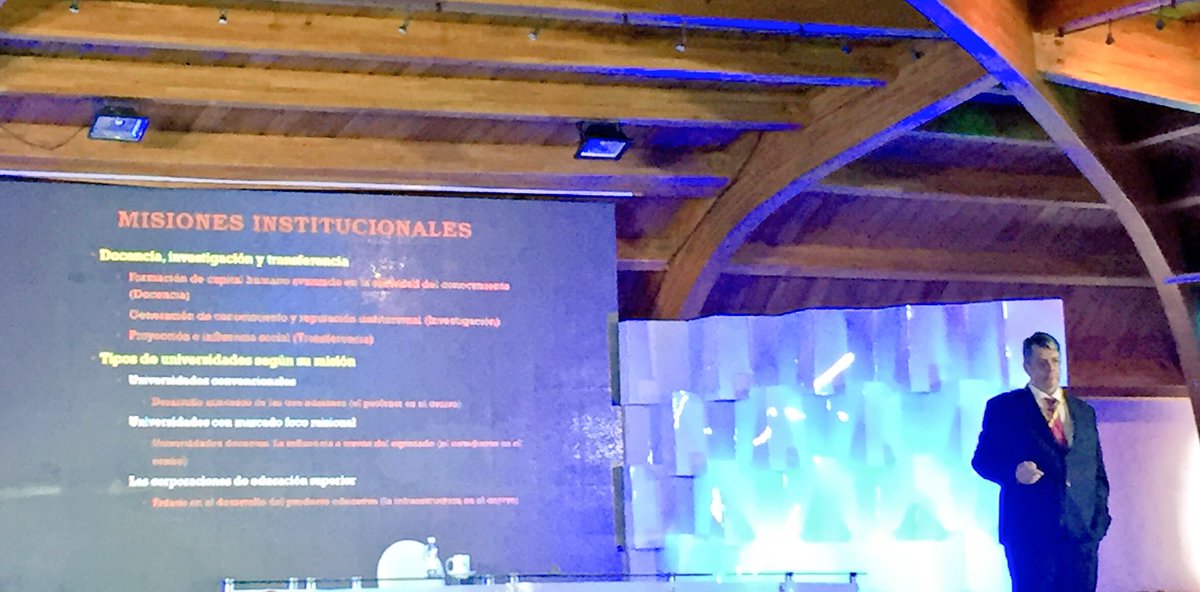 Patoizquierdo's tweet photo. Inicia conferencia @felixdemoya de @scimago en congreso @UCooperativaCol #futurouniversidad https://t.co/rFAWe3TNUh
