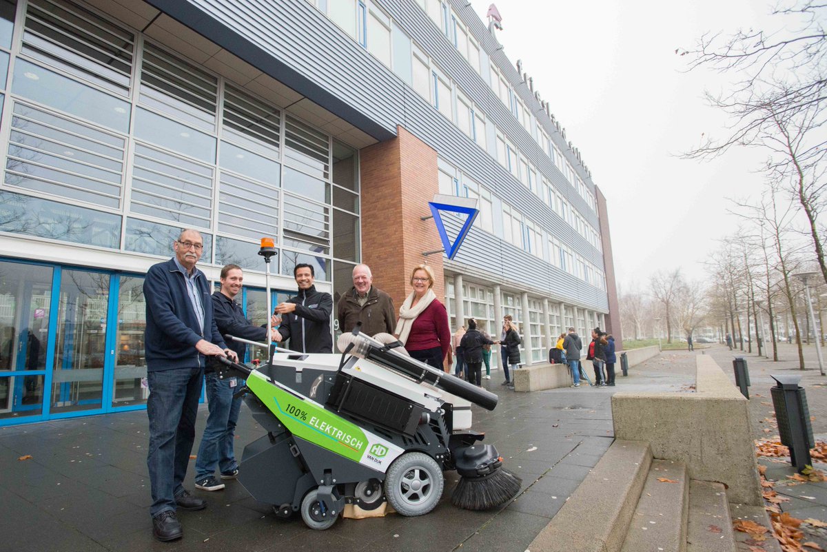 HD van Dijk tweet media