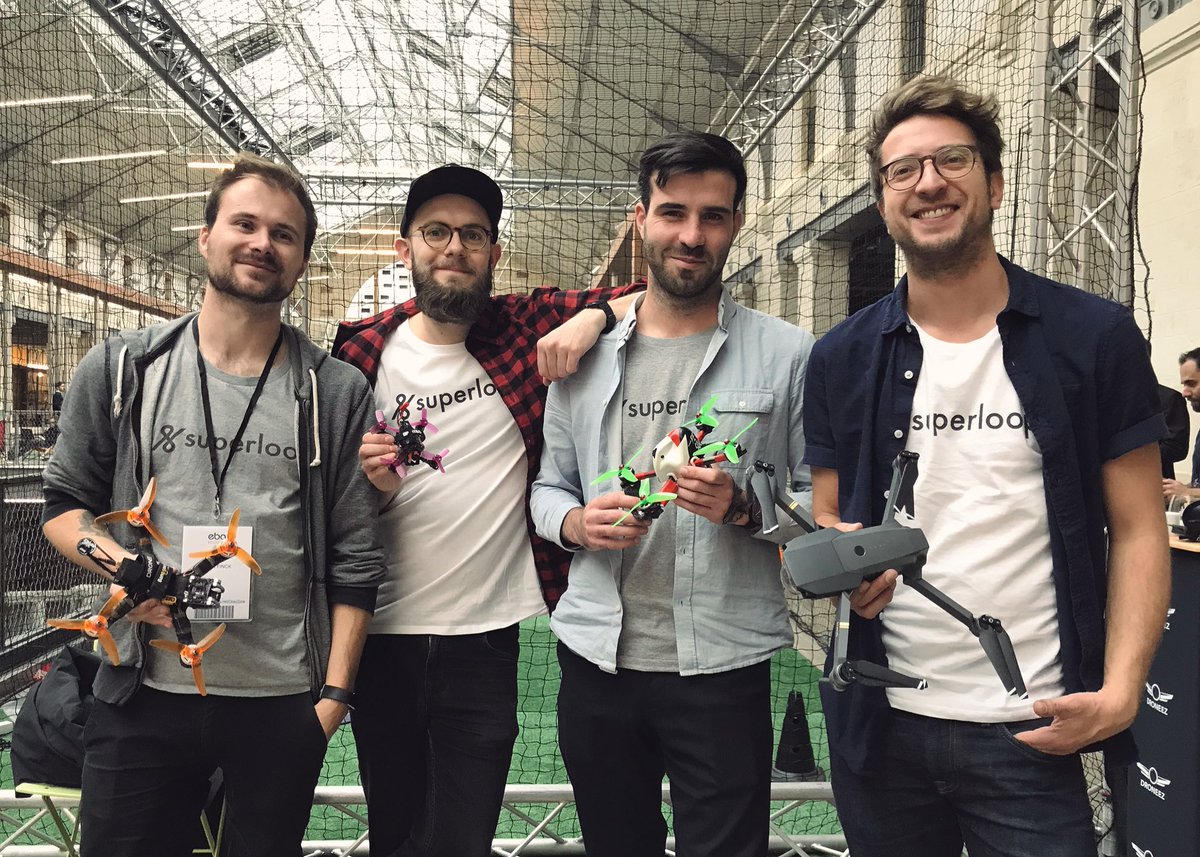 La team Superloop au complet pour #DI2017 🚀