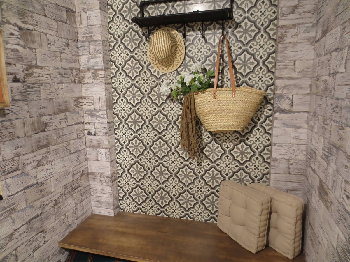 Inbako's tweet photo. Crea un bello rincón con #azulejos imitación a #hidráulico de la serie #Florentine de #Mainzu....encanto y personalidad únicos. https://t.co/tZxRicIyUj