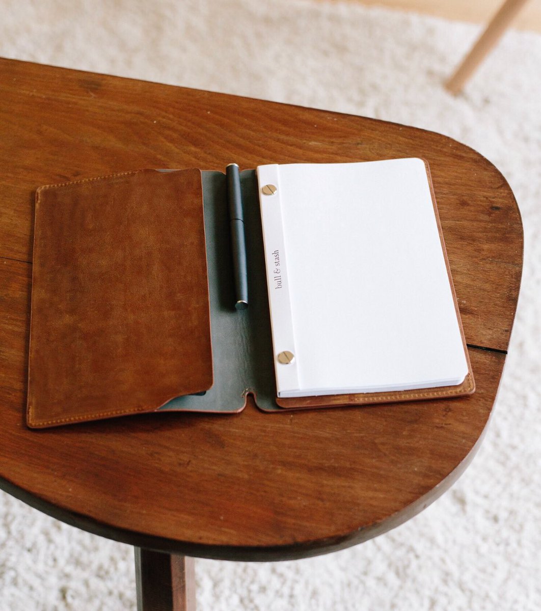 BullAndStash's tweet photo. Say hello to the Leonard Journal- click the link in our bio to see the launch, check out the features, and shop! https://t.co/v735eFyrtL