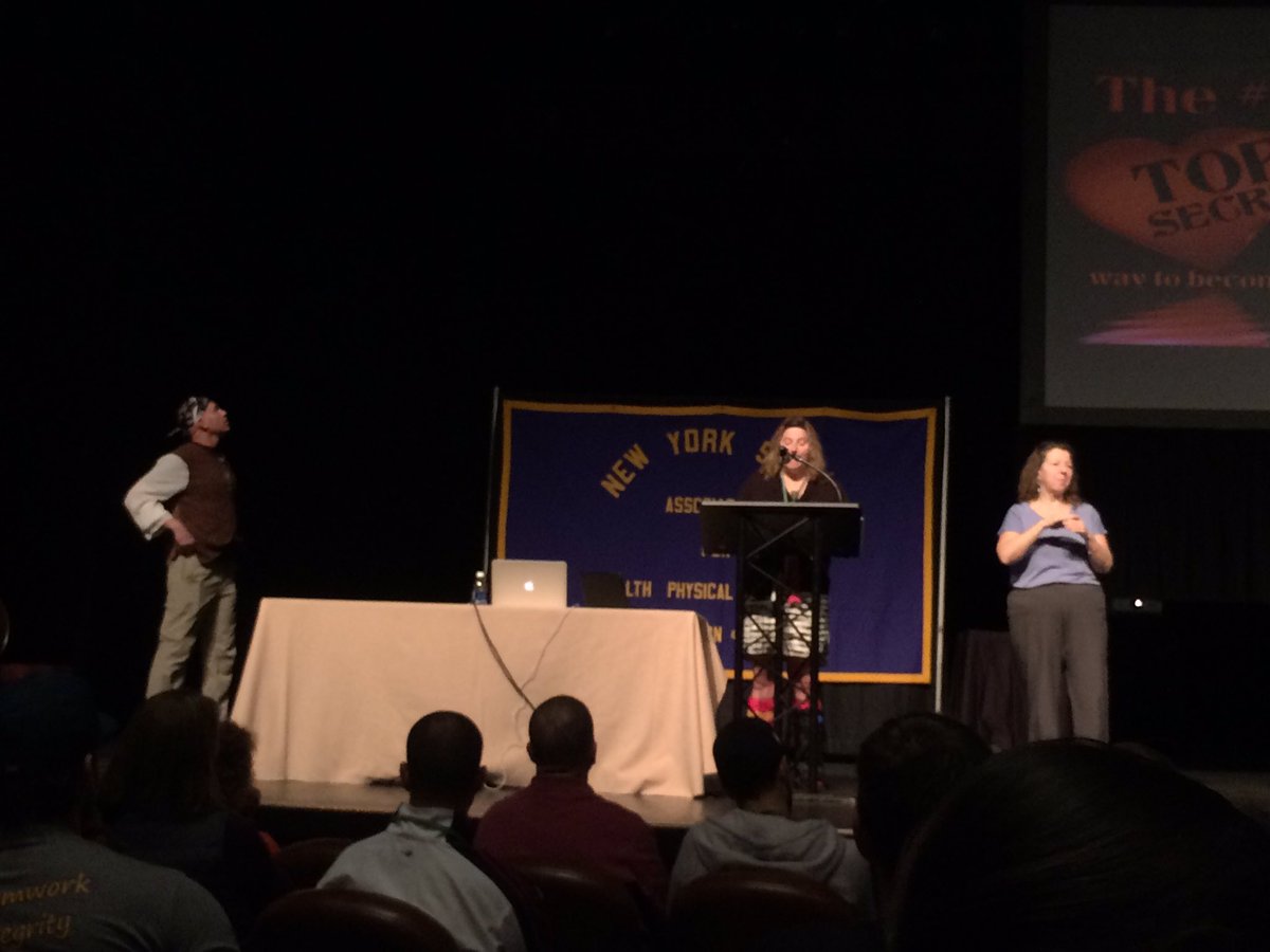 Prez monica Wolfe starting the keynote! #NYSAHPERD Best of luck Moni!
